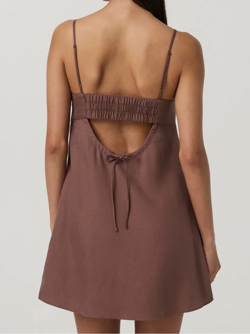 NWT Vuori Trestles Twill Dress in Sable - Picture 2 of 7
